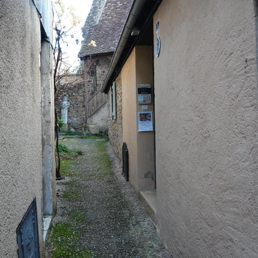Appart' De La Collegiale Bourbon-Lancy Εξωτερικό φωτογραφία
